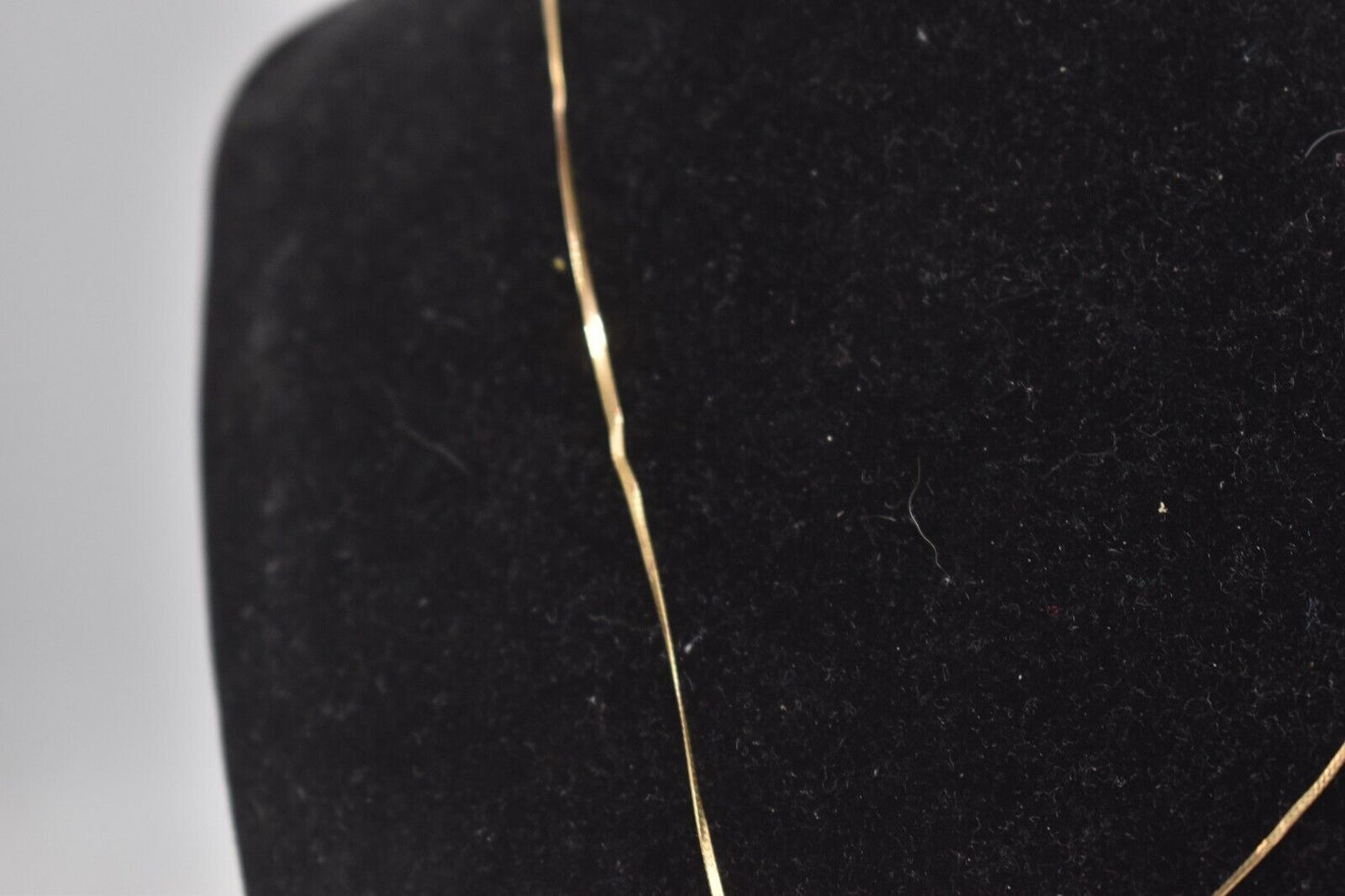 Vintage 9ct Yellow Gold Herringbone Necklace Chain 46cm - Hallmarked